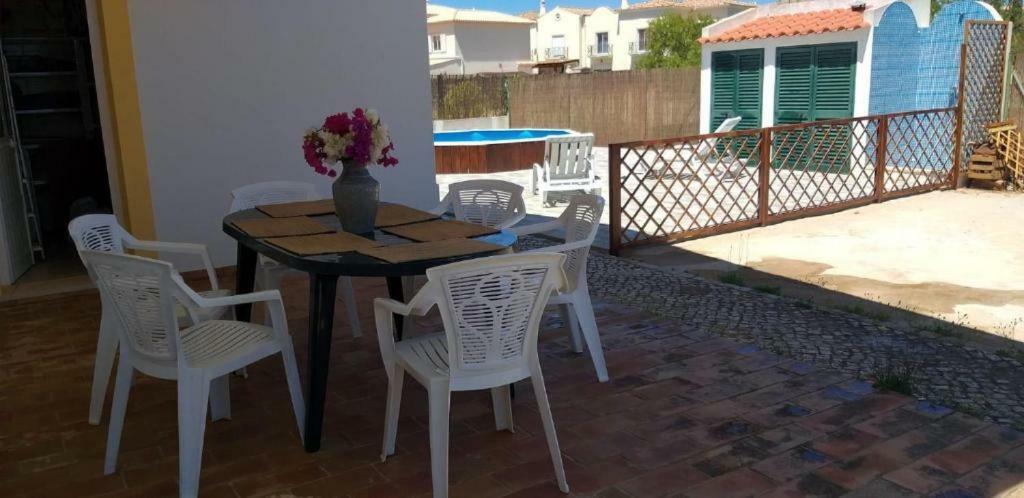 Guest House Alfarrobeiras Albufeira Eksteriør billede
