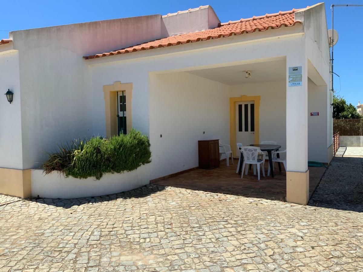 Guest House Alfarrobeiras Albufeira Eksteriør billede