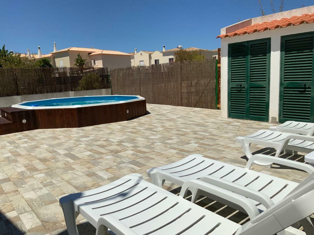 Guest House Alfarrobeiras Albufeira Eksteriør billede